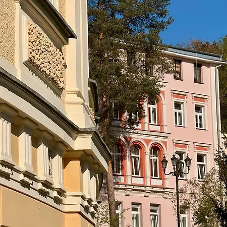 Marianski Lądek-Zdrój